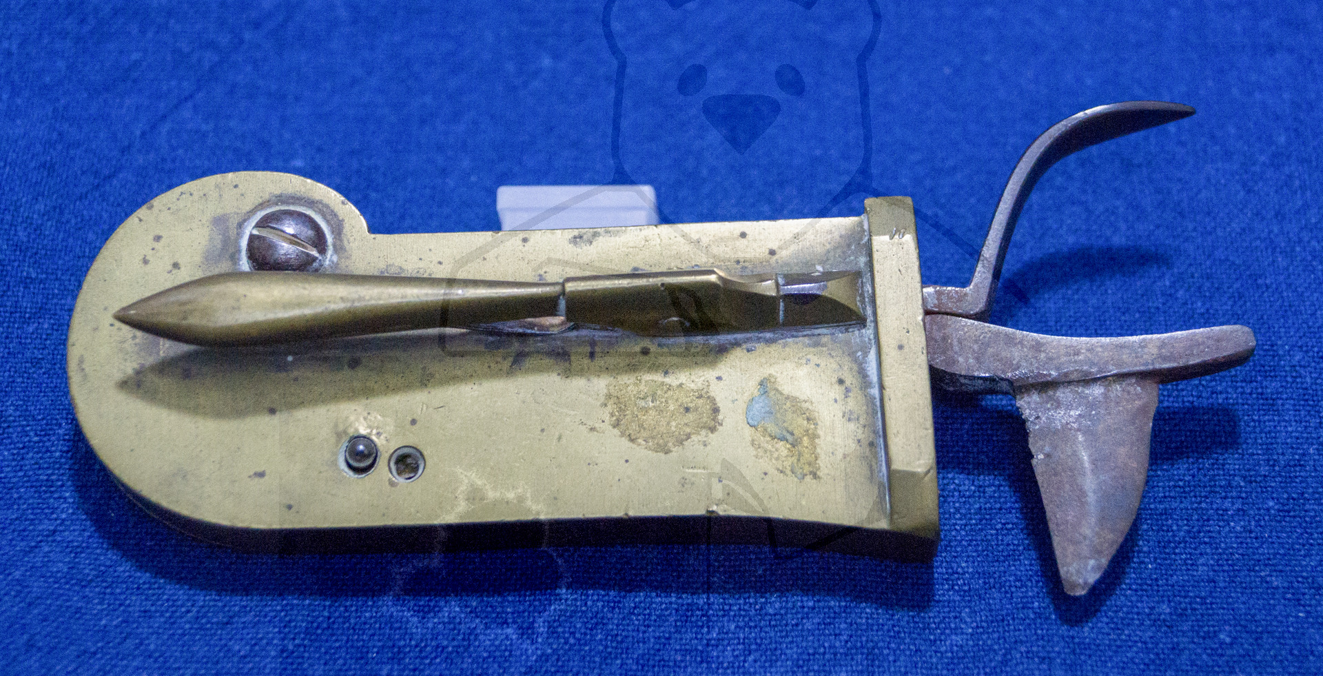 Aderlass Schnepper, ca.1850, Ansicht von vorne, Feder gespannt